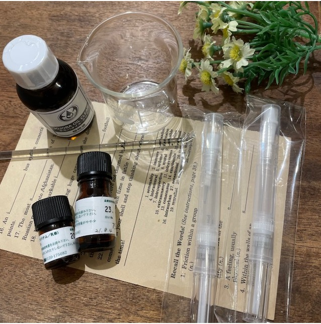 簡単 自宅で作れちゃう 手作り用ネイルオイル容器 生活の木ハーブギャラリー ショップニュース トナリエつくばスクエア