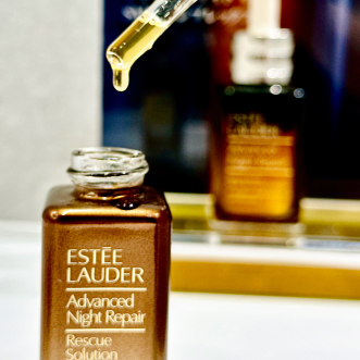 【ESTÉE LAUDER】お疲れ肌をレスキュー！人気No.1シリーズのプレ美容液「アドバンス ナイト リペア R ソリューション」のご紹介