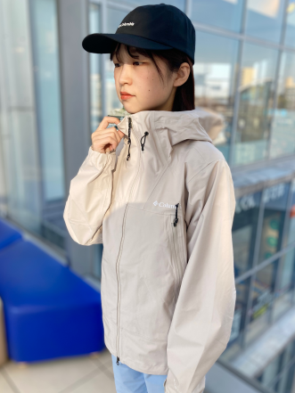 山でも街でも使いやすい防水ジャケット✨