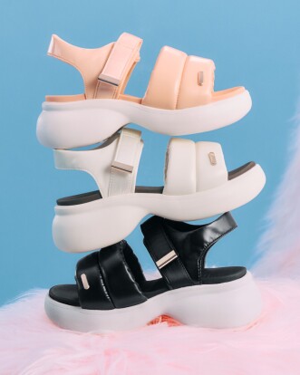 +6cm盛れるのに、軽い。厚底サンダル👡