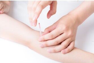 ギックリ腰、鍼で改善しませんか？