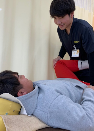 痛みの原因は身体の硬さかも！？