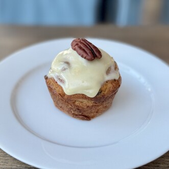 🥕✨ New！ふわっと贅沢「キャロットケーキマフィン」登場 ✨🥕